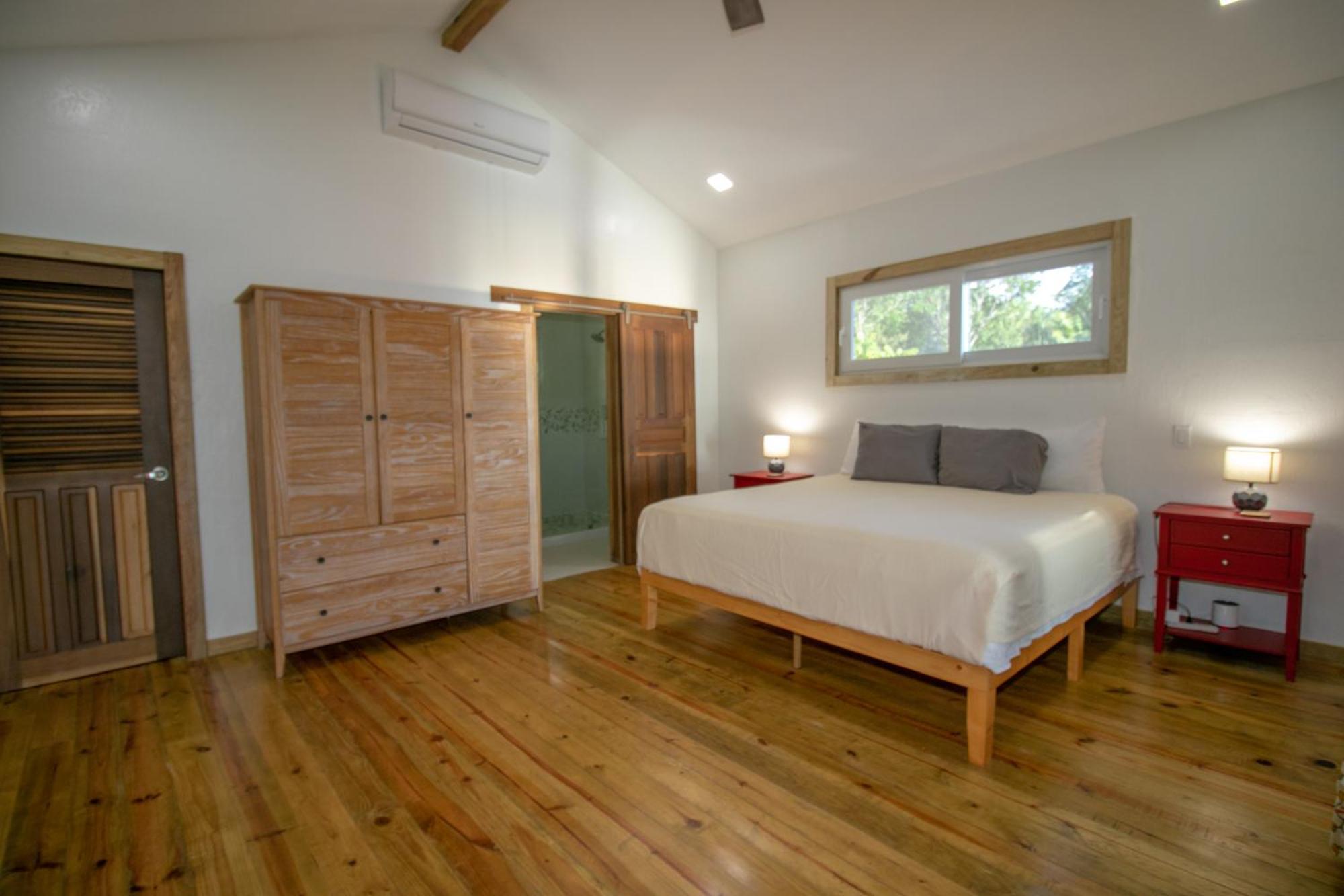 Luna Beach Luxury Boutique Beach Front Resort Jobs Bight Dış mekan fotoğraf