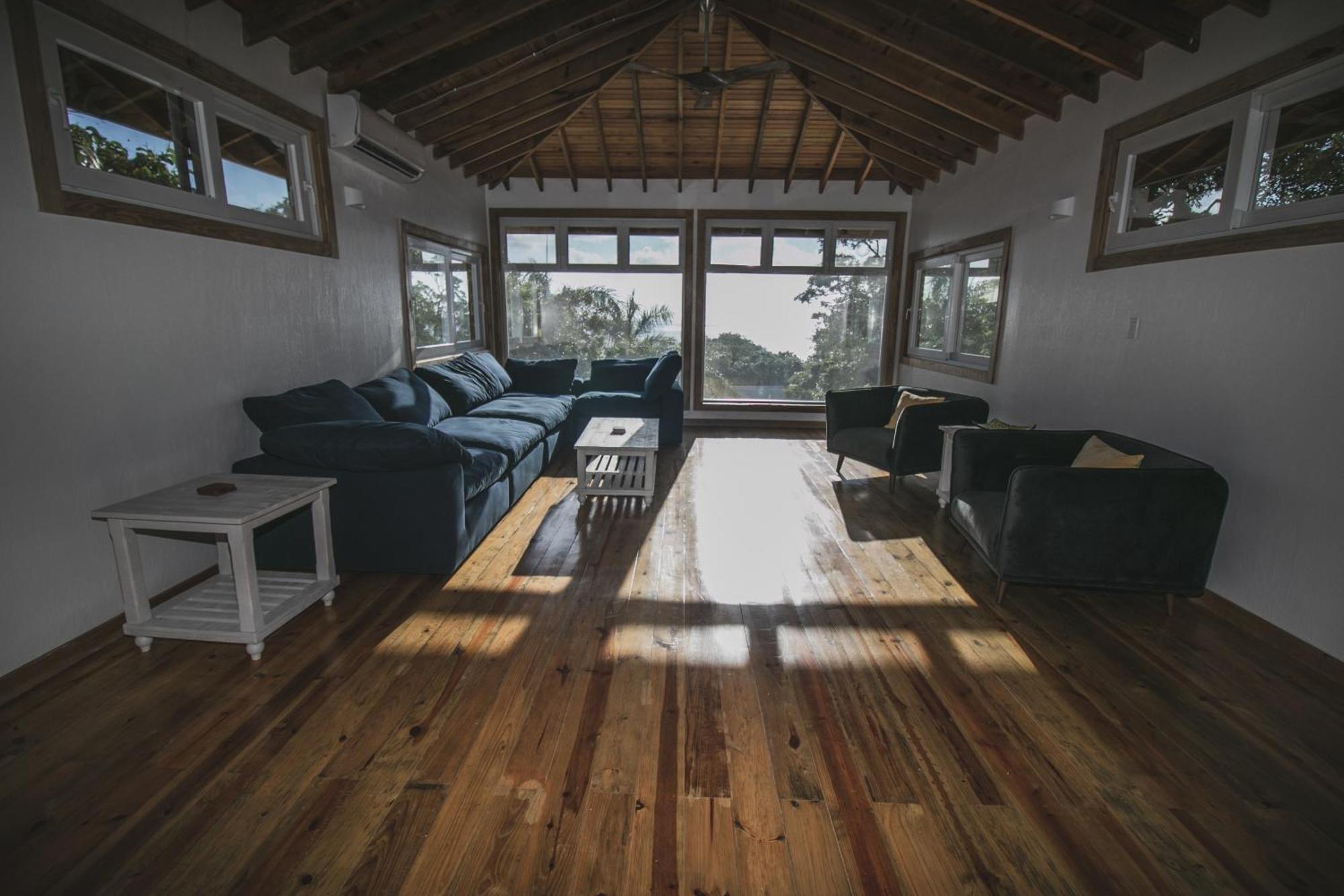 Luna Beach Luxury Boutique Beach Front Resort Jobs Bight Dış mekan fotoğraf